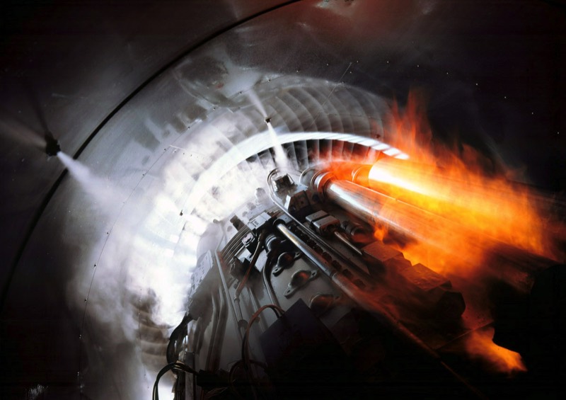 Simon cauty built this engine inside a dust bin and we set fire to it in the studio and used Co2 uner pressure for the internal fire extinguishers for a Kidde Graviner Ltd company report.